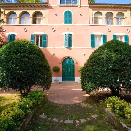 アパート Comfortable In Fabriano, 35 M² With Shared Pool ファブリアーノ