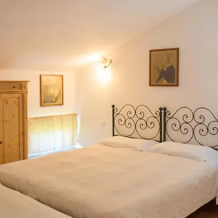 Comfortable In Fabriano, 35 M² With Shared Pool