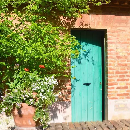 Comfortable In Fabriano, 35 M² With Shared Pool *