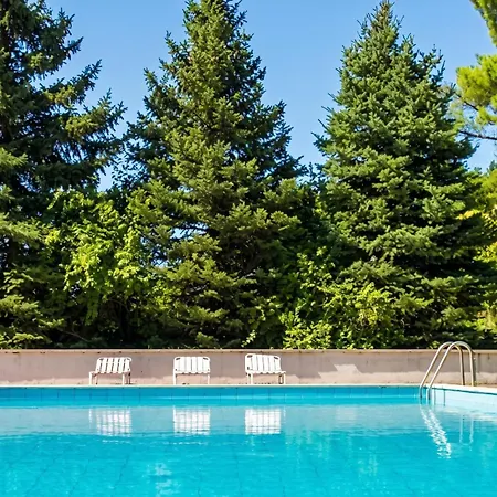 公寓 Comfortable In Fabriano, 35 M² With Shared Pool *